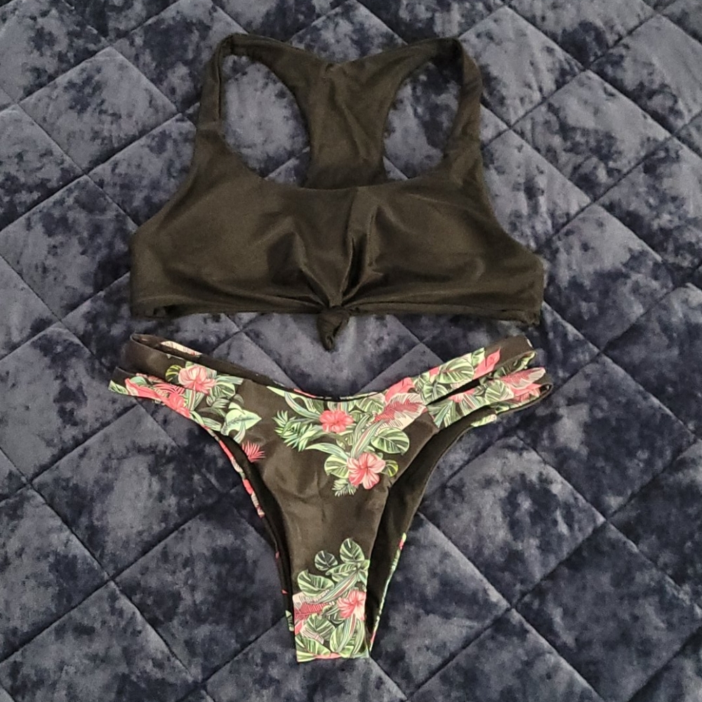 NWOT Zaful bikini